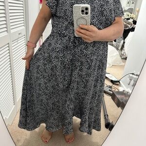 Involand Black Floral 24w Plus ruffled dress